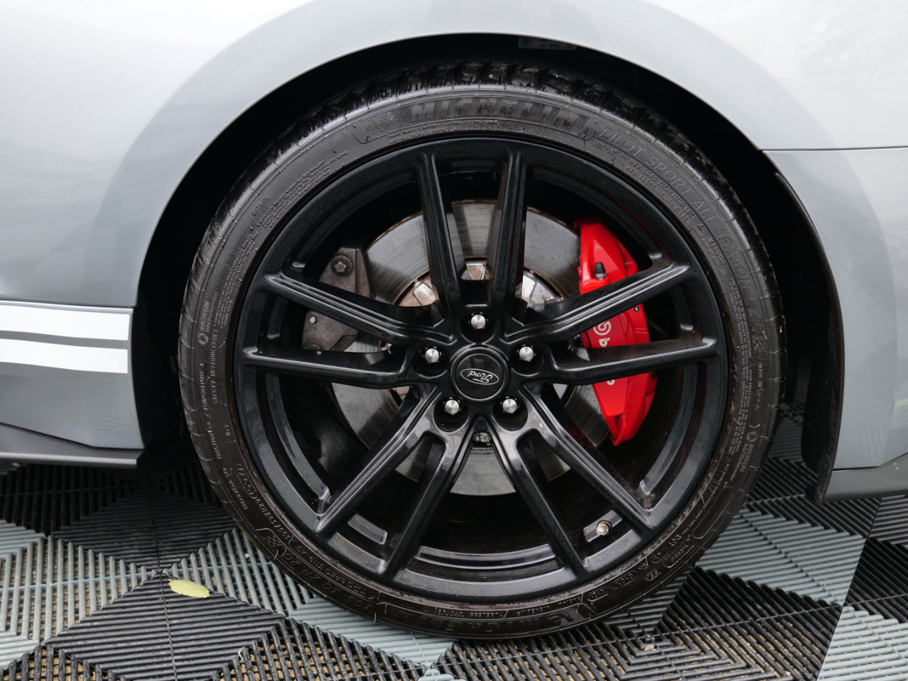 Used 2021 Ford Mustang Shelby GT500 w/ Technology Package image 86