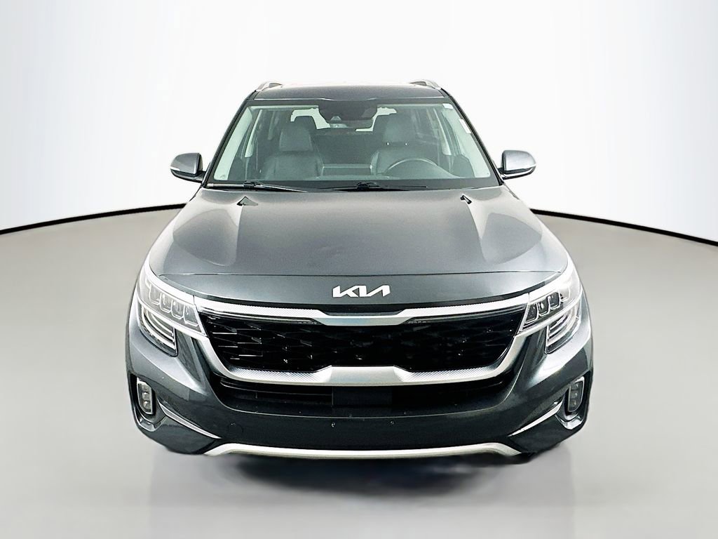 Used 2023 Kia Seltos SX w/ SX Sunroof Package AWD/4WD image 2