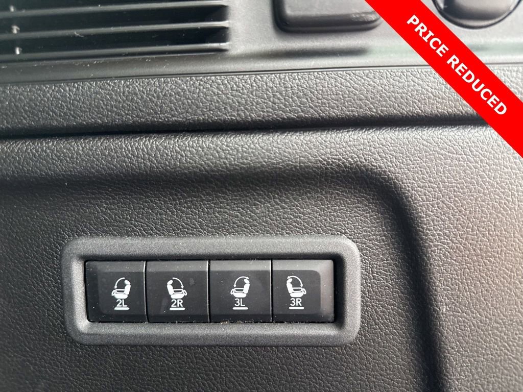 Used 2024 Jeep Wagoneer L Series III w/ Flexible Seating Group image 14