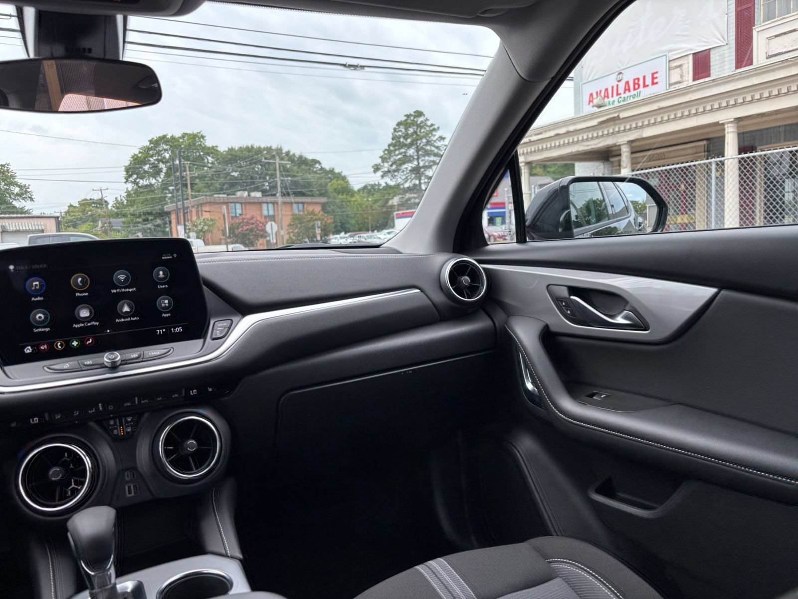 Used 2025 Chevrolet Blazer LT FWD image 35