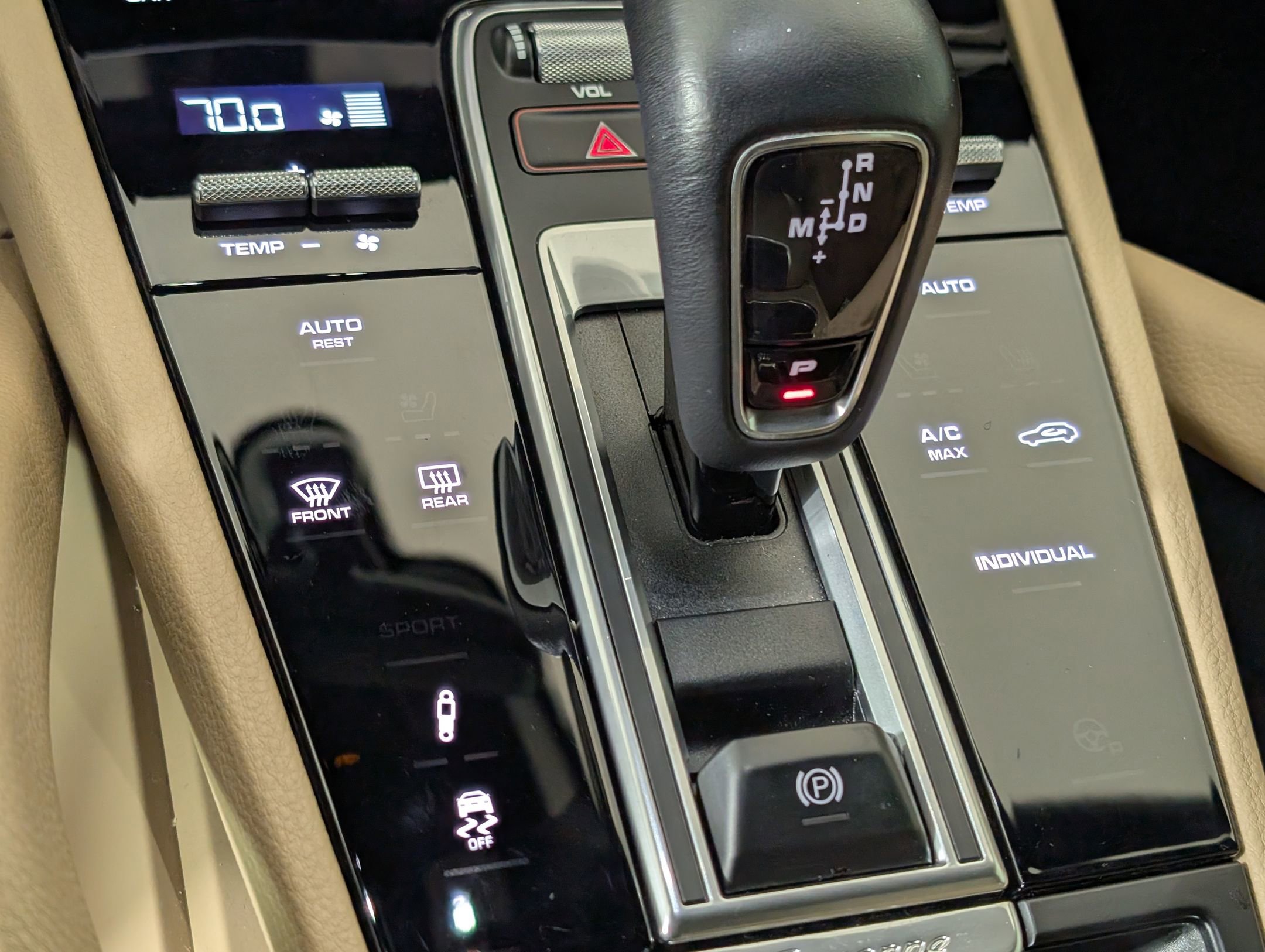 Used 2021 Porsche Cayenne E-Hybrid image 26