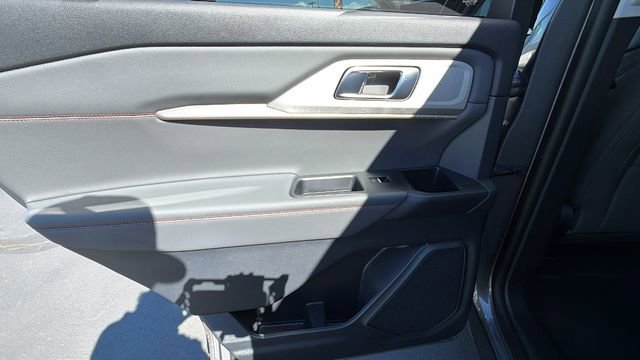 New 2026 Ford Explorer Active w/ Active Comfort Package image 14