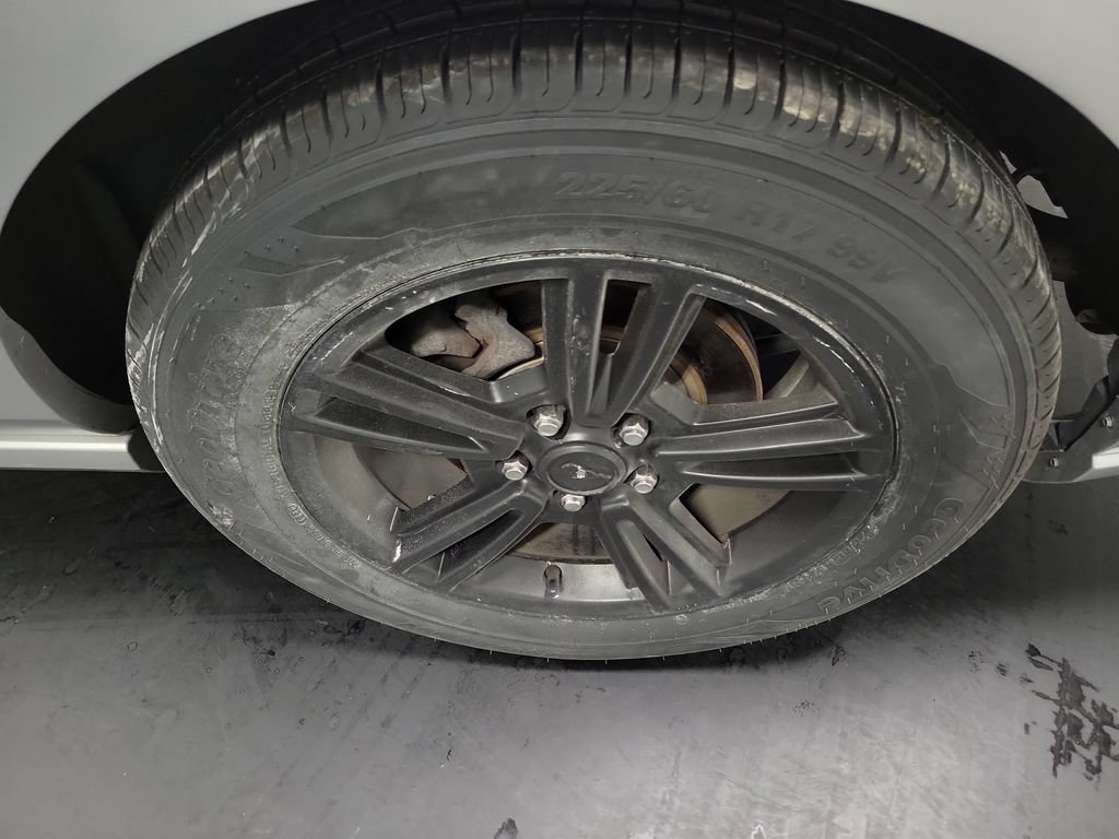 Used 2014 Ford Mustang Coupe RWD image 13