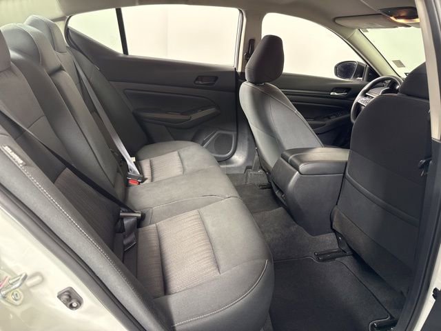 Used 2025 Nissan Altima 2.5 SV image 19