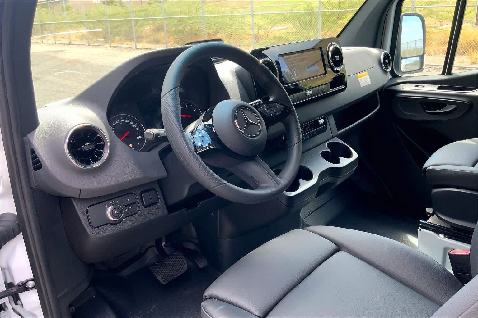 Used 2026 Mercedes-Benz Sprinter 2500 image 18