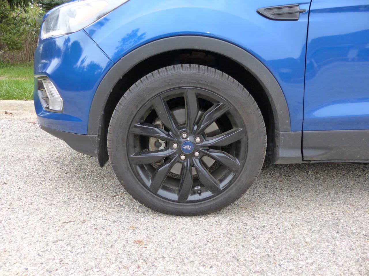 Used 2017 Ford Escape Titanium FWD image 15