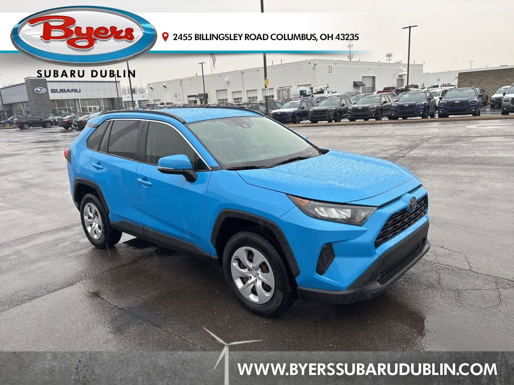 Used 2020 Toyota RAV4 LE image 1