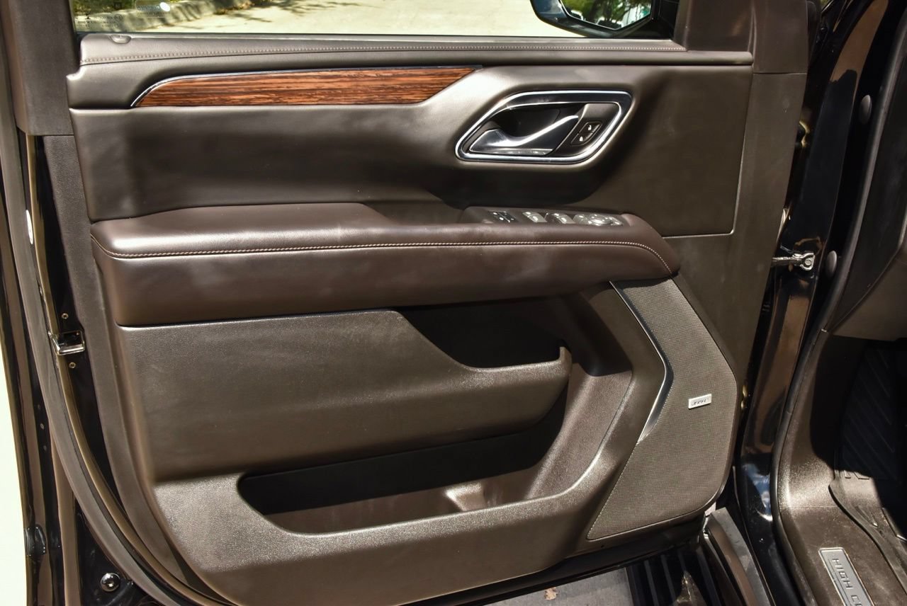 Used 2021 Chevrolet Tahoe High Country w/ Premium Package AWD/4WD image 38