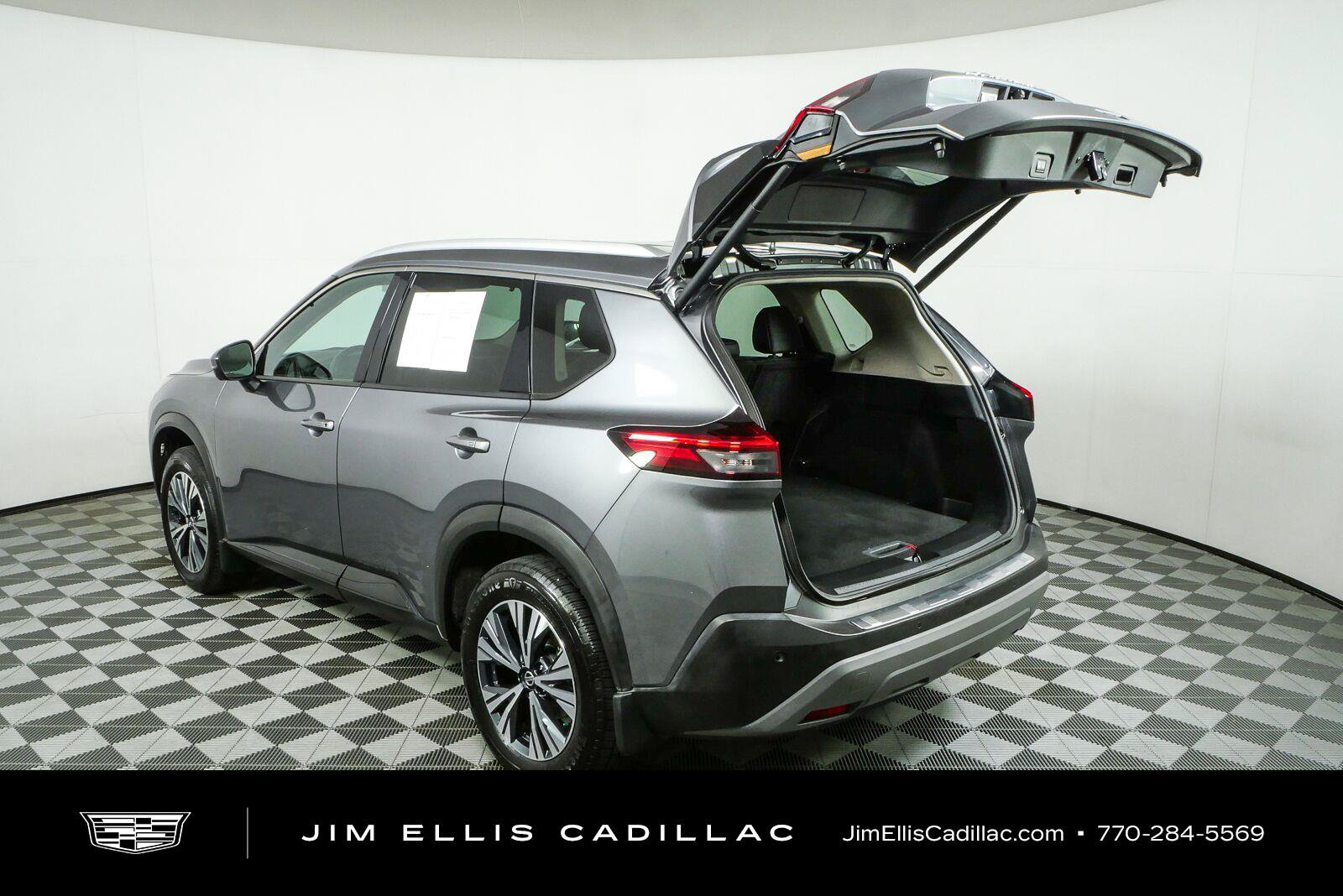 Used 2021 Nissan Rogue SV w/ Premium Package FWD image 36