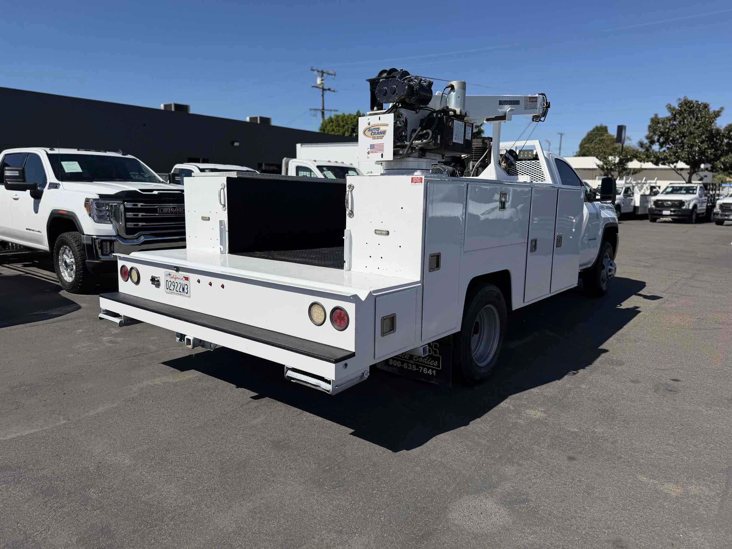 Used 2017 GMC Sierra 3500 2WD Regular Cab image 5