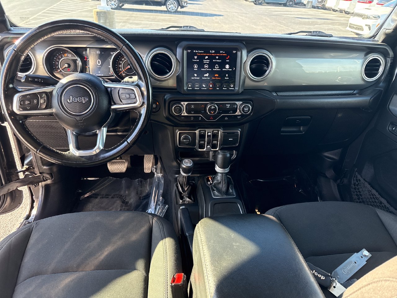 Used 2021 Jeep Wrangler Unlimited Sahara w/ Uconnect 4C Nav & Sound Group AWD/4WD image 13