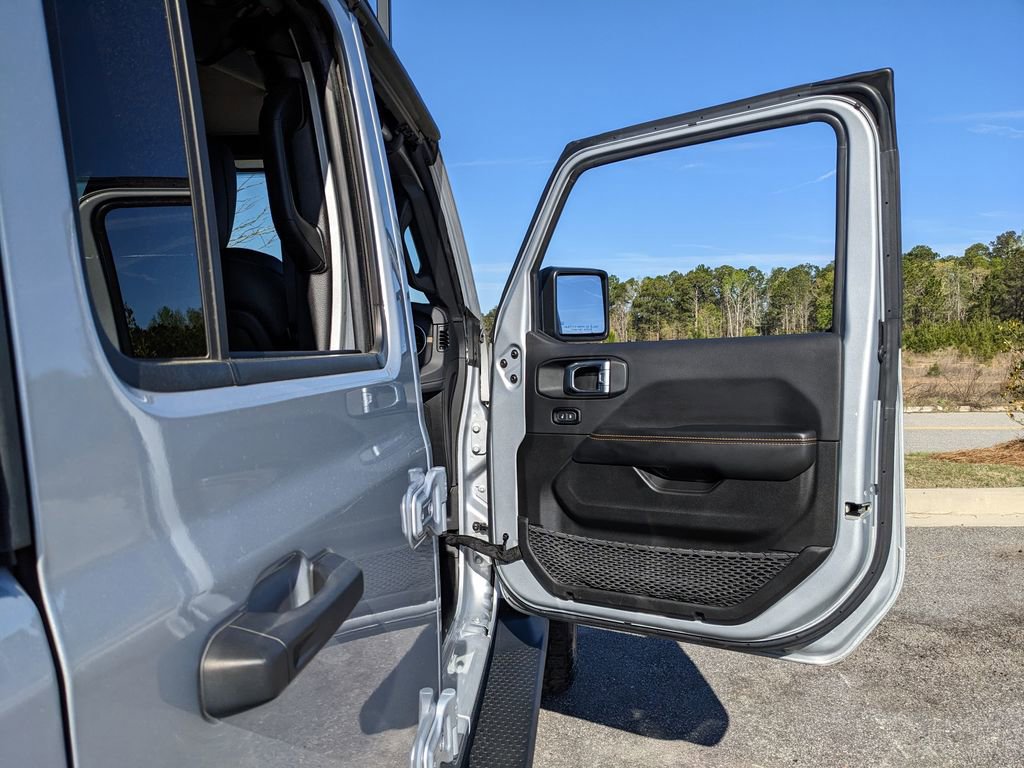 Used 2024 Jeep Wrangler Unlimited Sahara w/ Technology Group image 64