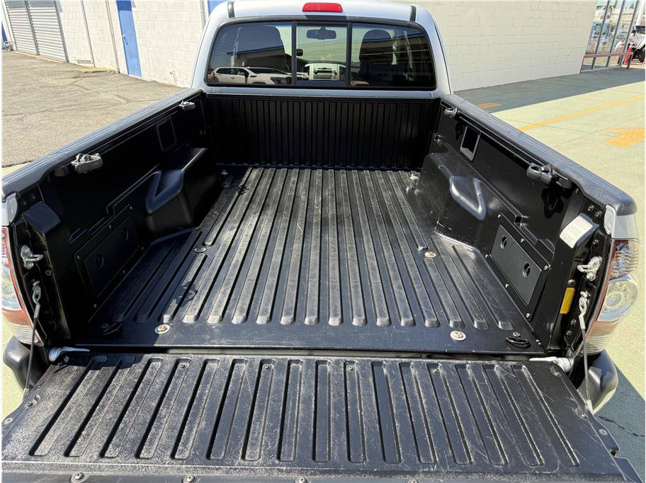 Used 2010 Toyota Tacoma 2WD Access Cab image 16
