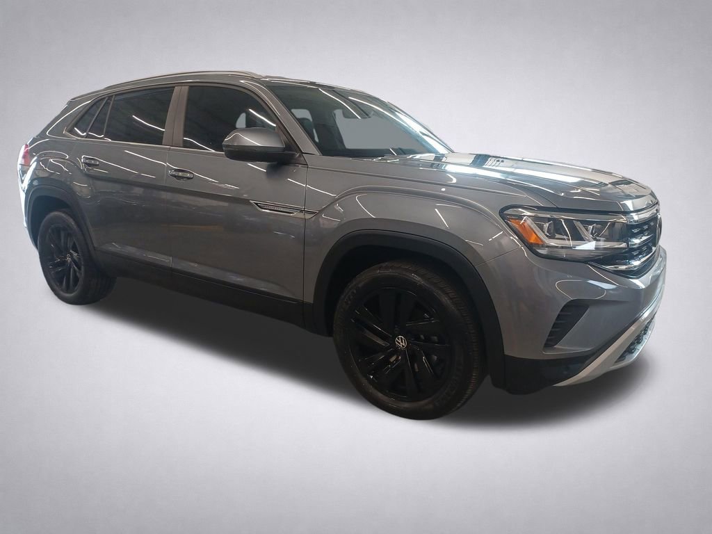 Used 2022 Volkswagen Atlas Cross Sport SE w/ Black Wheel Package