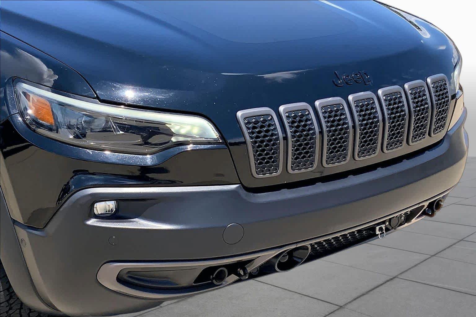 Used 2023 Jeep Cherokee Trailhawk w/ Trailer Tow Group AWD/4WD image 30
