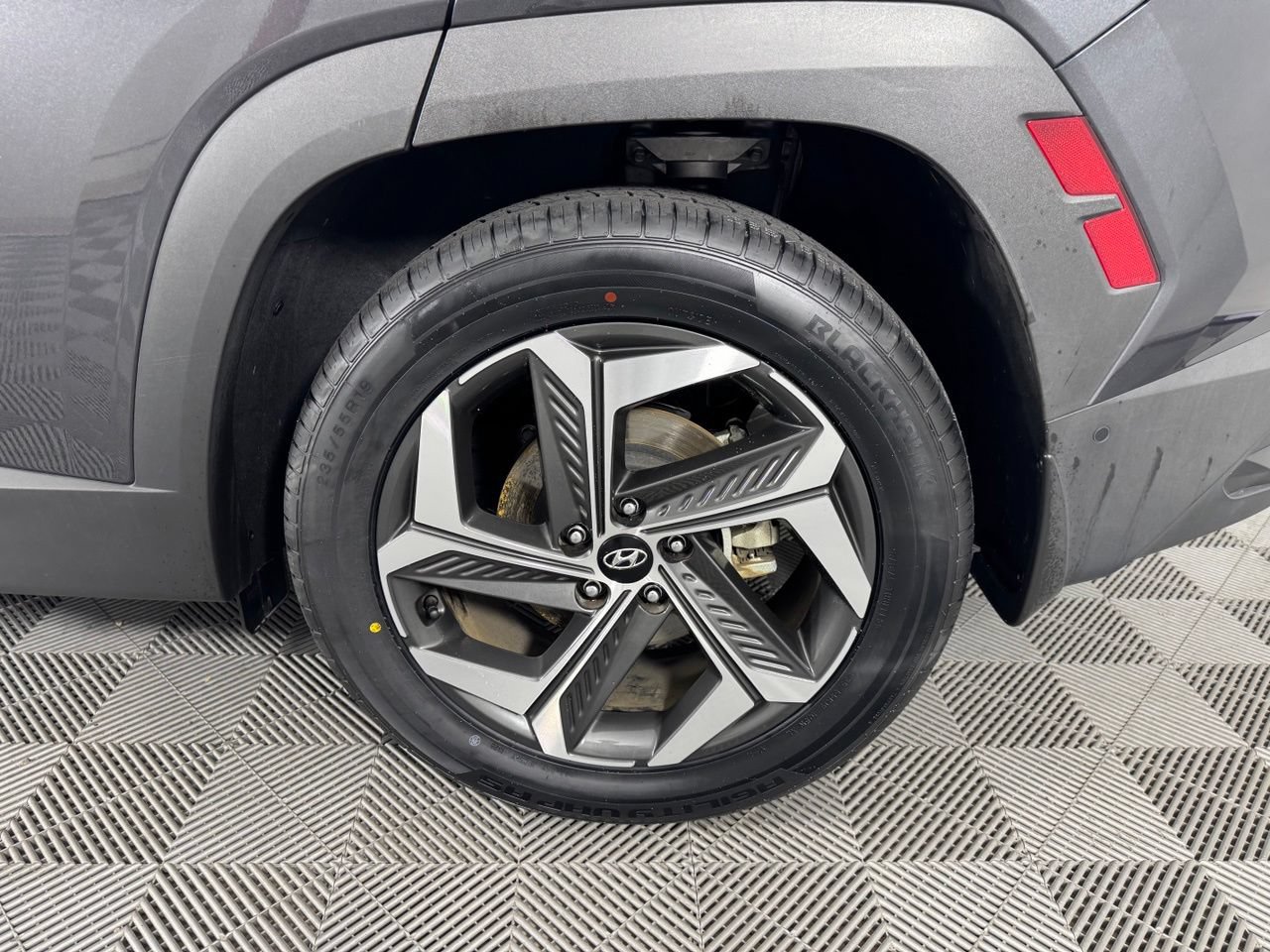 Used 2024 Hyundai Tucson Limited FWD image 36