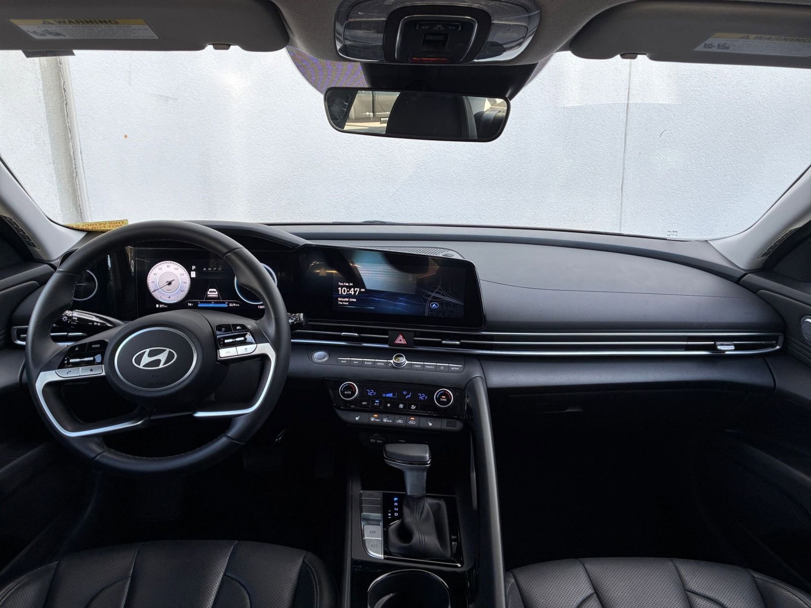 Used 2025 Hyundai Elantra Limited image 35