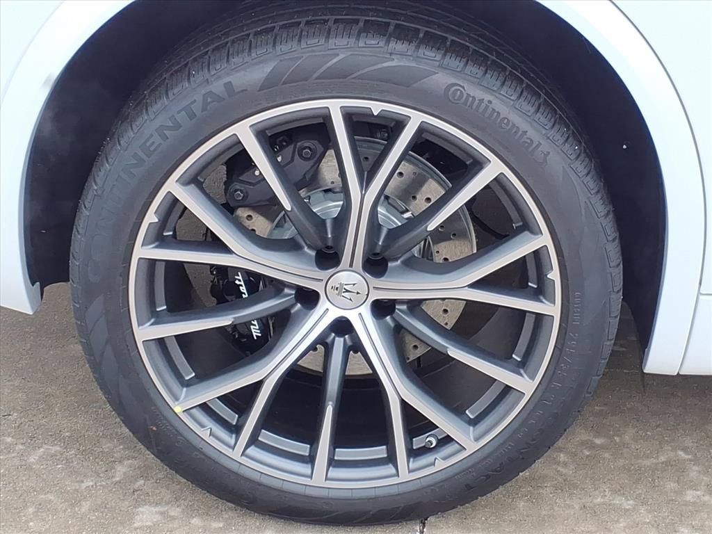 New 2026 Maserati Grecale Modena image 6