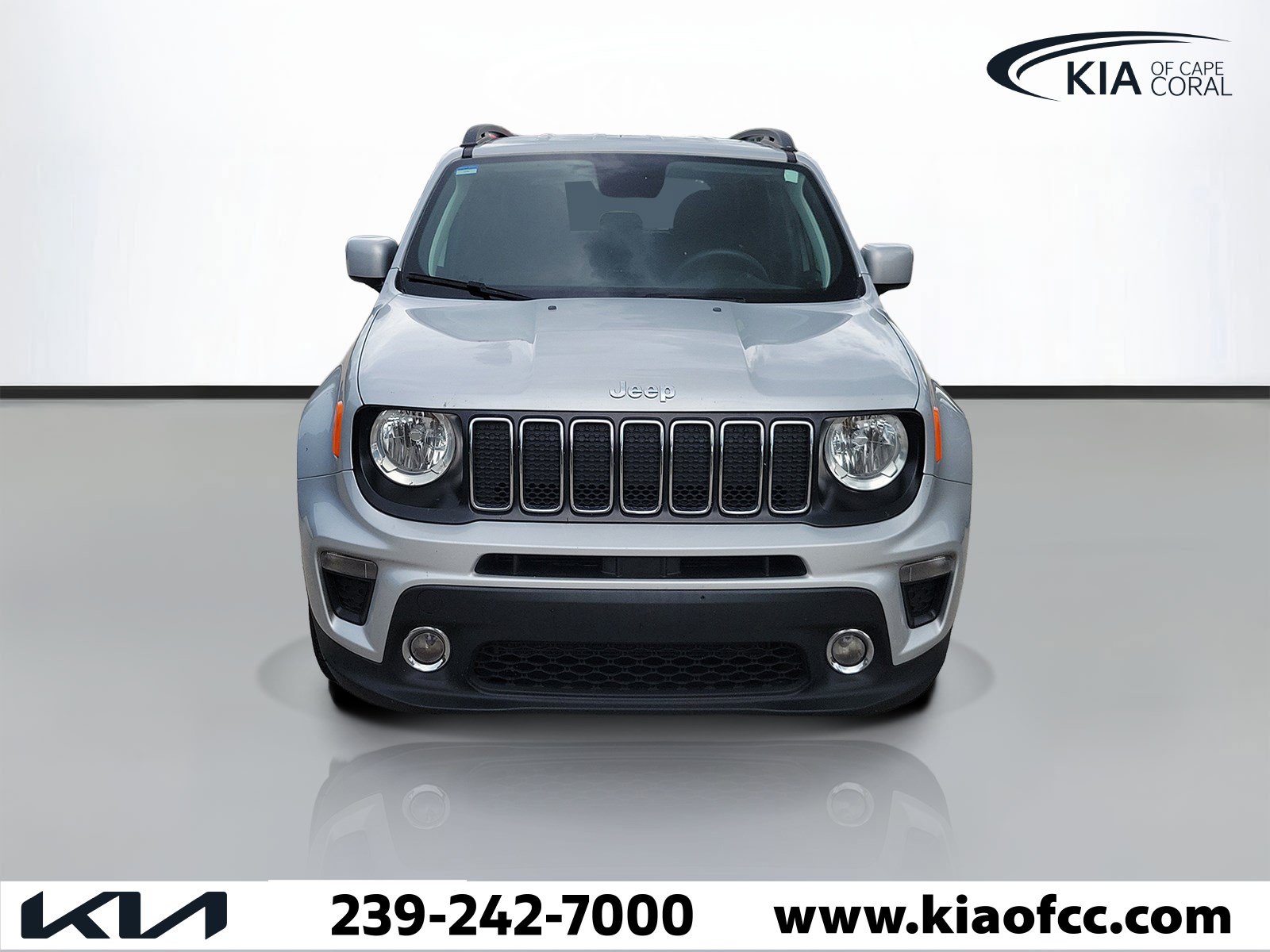Used 2020 Jeep Renegade Latitude FWD image 2