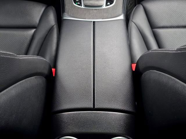 Used 2020 Mercedes-Benz GLC 300 4MATIC image 23