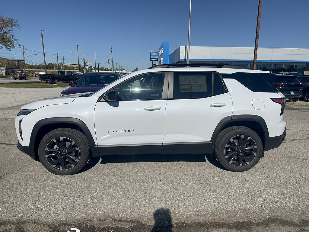 New 2027 Chevrolet Equinox RS AWD/4WD image 2
