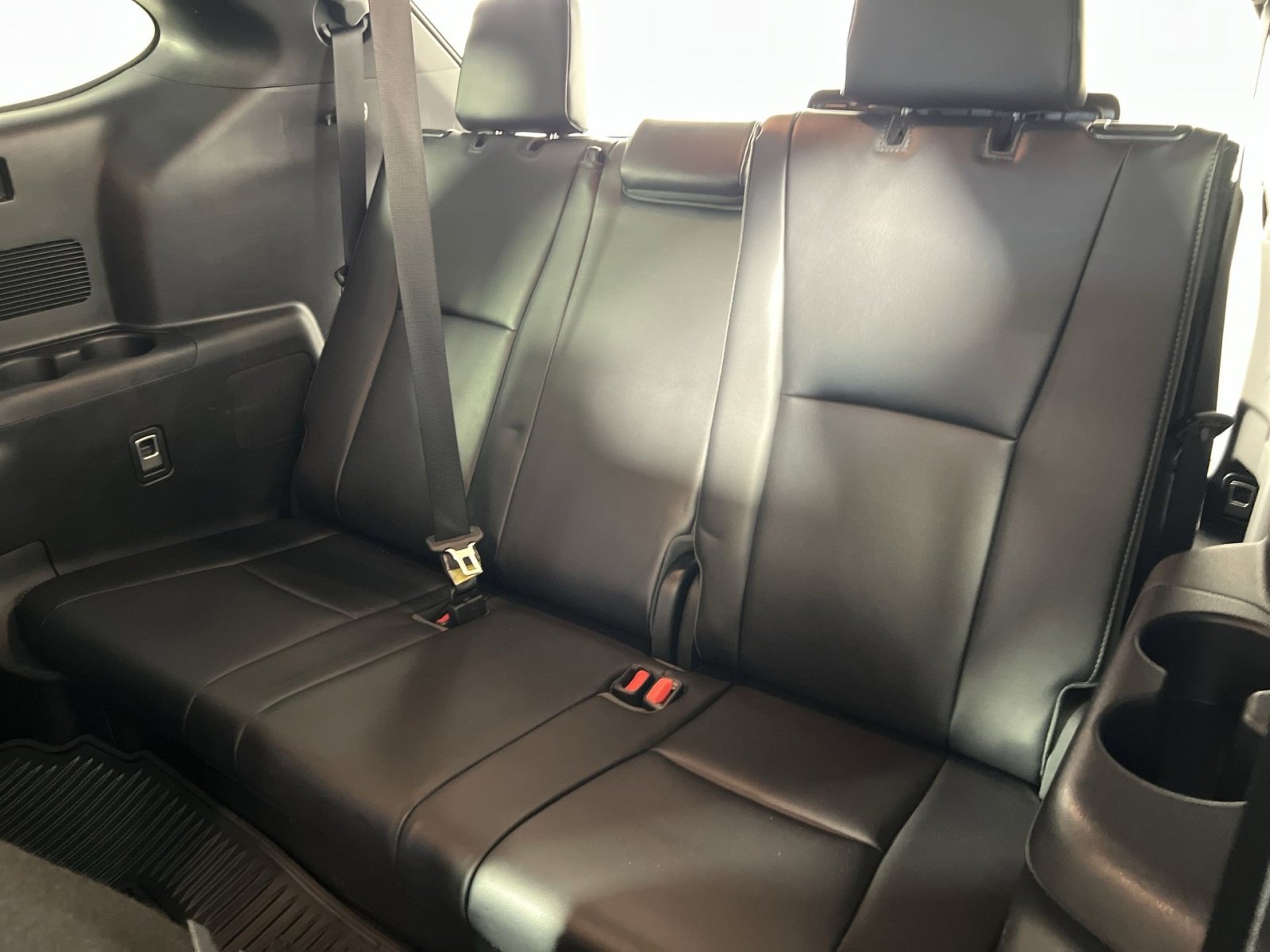 Used 2023 Toyota Highlander XSE image 26