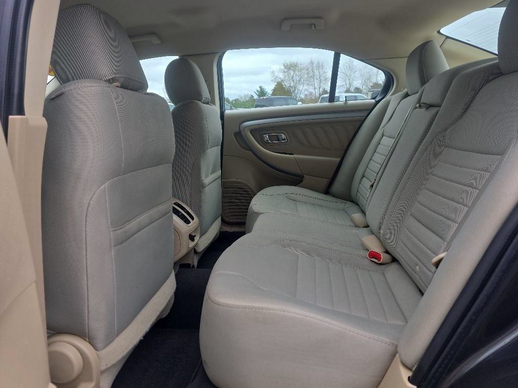 Used 2019 Ford Taurus SE FWD image 15