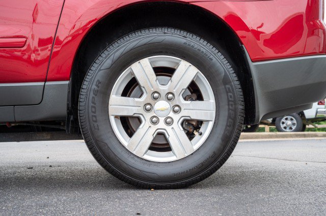 Used 2012 Chevrolet Traverse LT FWD image 15