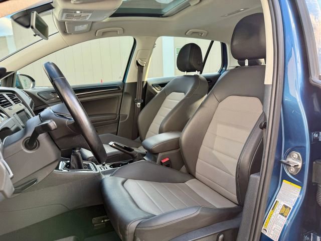 Used 2015 Volkswagen Golf TDI SEL w/ Lighting Package (SEL) image 16