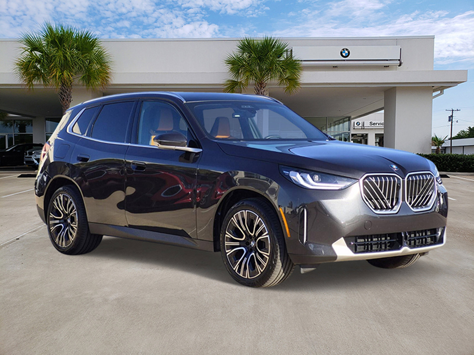 Certified 2025 BMW X3 xDrive30i w/ Premium Package AWD/4WD image 3