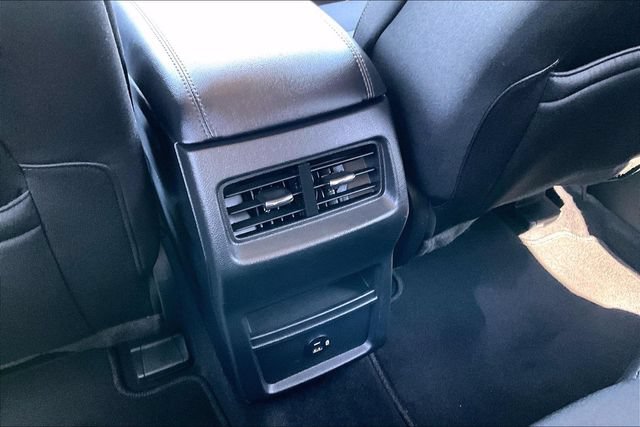 Used 2021 Ford Edge SE FWD image 10