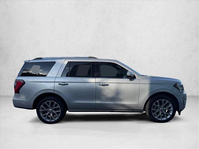 Used 2019 Ford Expedition Limited w/ Equipment Group 302A AWD/4WD image 4