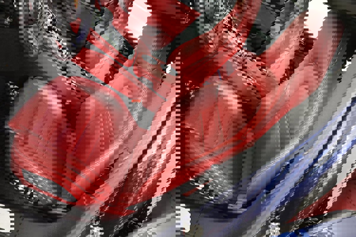 Used 2021 Porsche Panamera 4S w/ Premium Package image 2