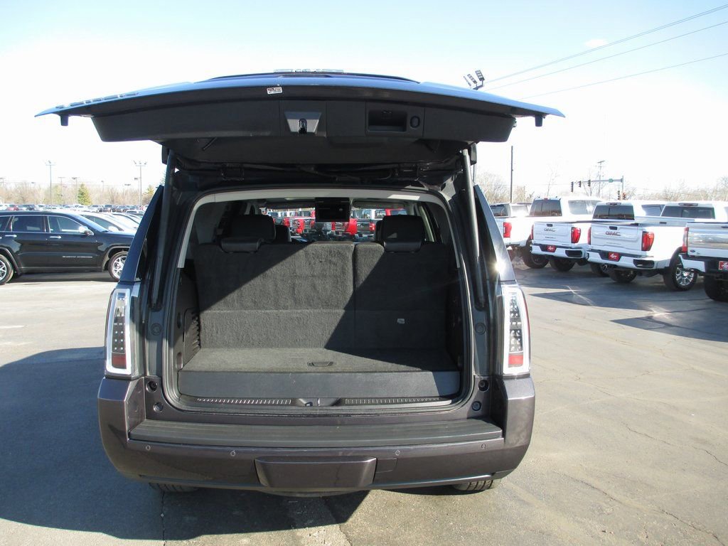 Used 2015 GMC Yukon SLT w/ Open Road Package image 6