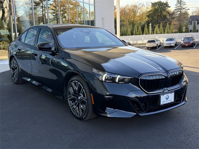 Used 2025 BMW 530i xDrive 530i xDrive w/ M Sport Package image 3