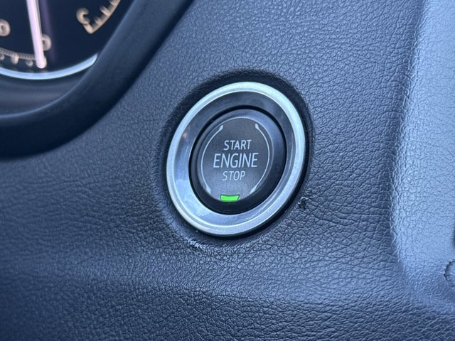 Used 2023 Cadillac XT4 Premium Luxury image 23