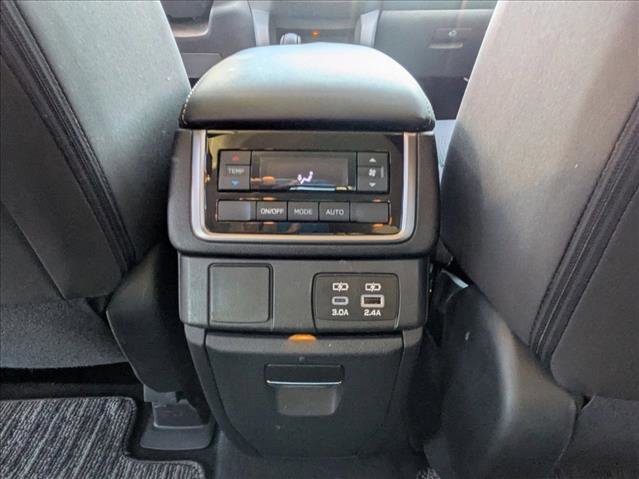 Used 2024 Subaru Ascent Premium w/ Convenience Package image 14