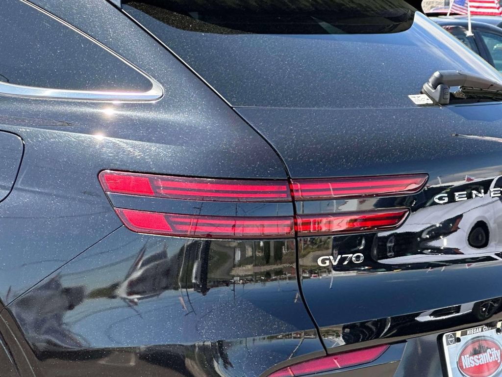 Used 2026 Genesis GV70 2.5T Advanced AWD/4WD image 8