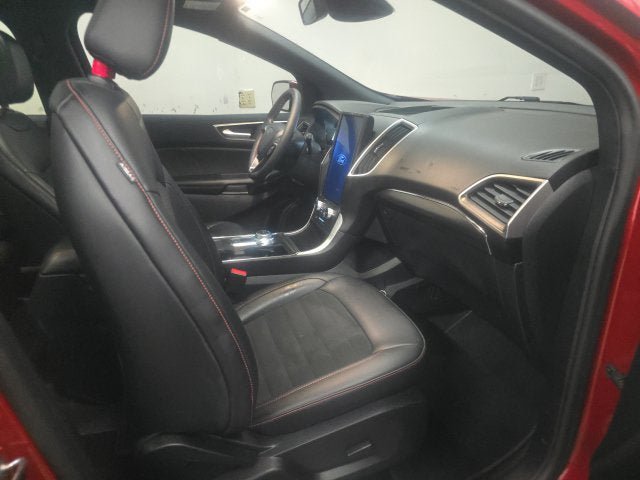 Certified 2024 Ford Edge ST-Line AWD/4WD image 4