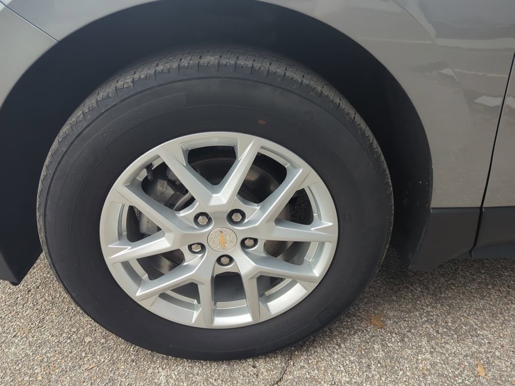 Used 2023 Chevrolet Equinox LS image 13