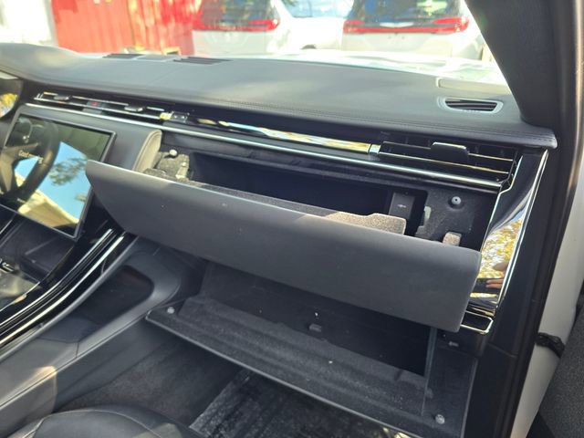 Used 2024 Land Rover Range Rover Sport Dynamic SE image 32
