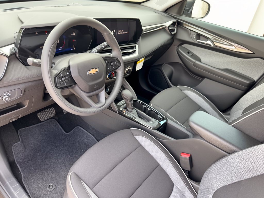 New 2026 Chevrolet TrailBlazer LS w/ LS Convenience Package FWD image 4