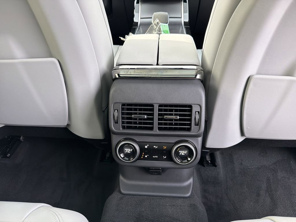 New 2026 Land Rover Range Rover Velar Dynamic SE AWD/4WD image 19