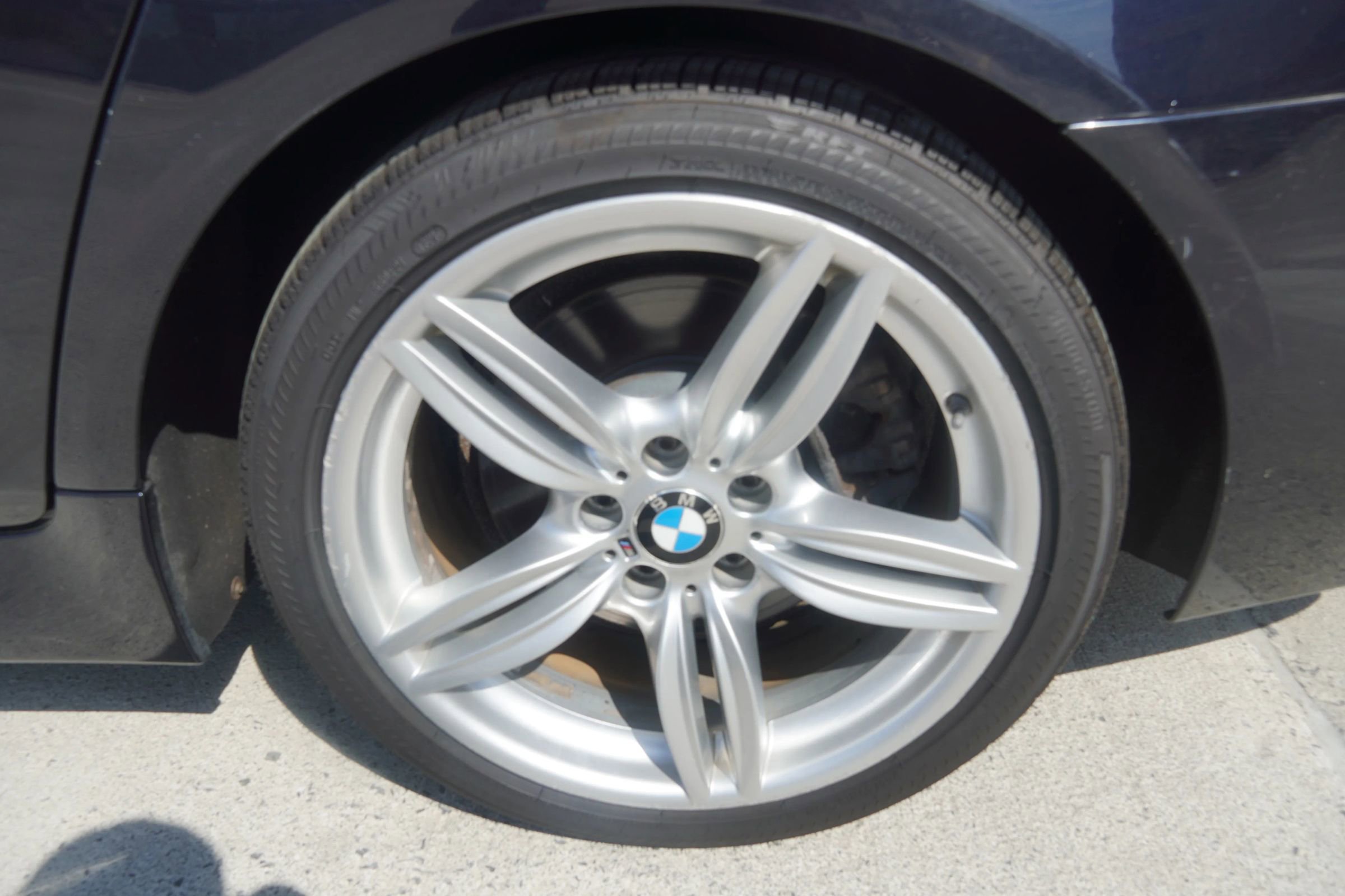 Used 2016 BMW 550i xDrive Sedan AWD/4WD image 25