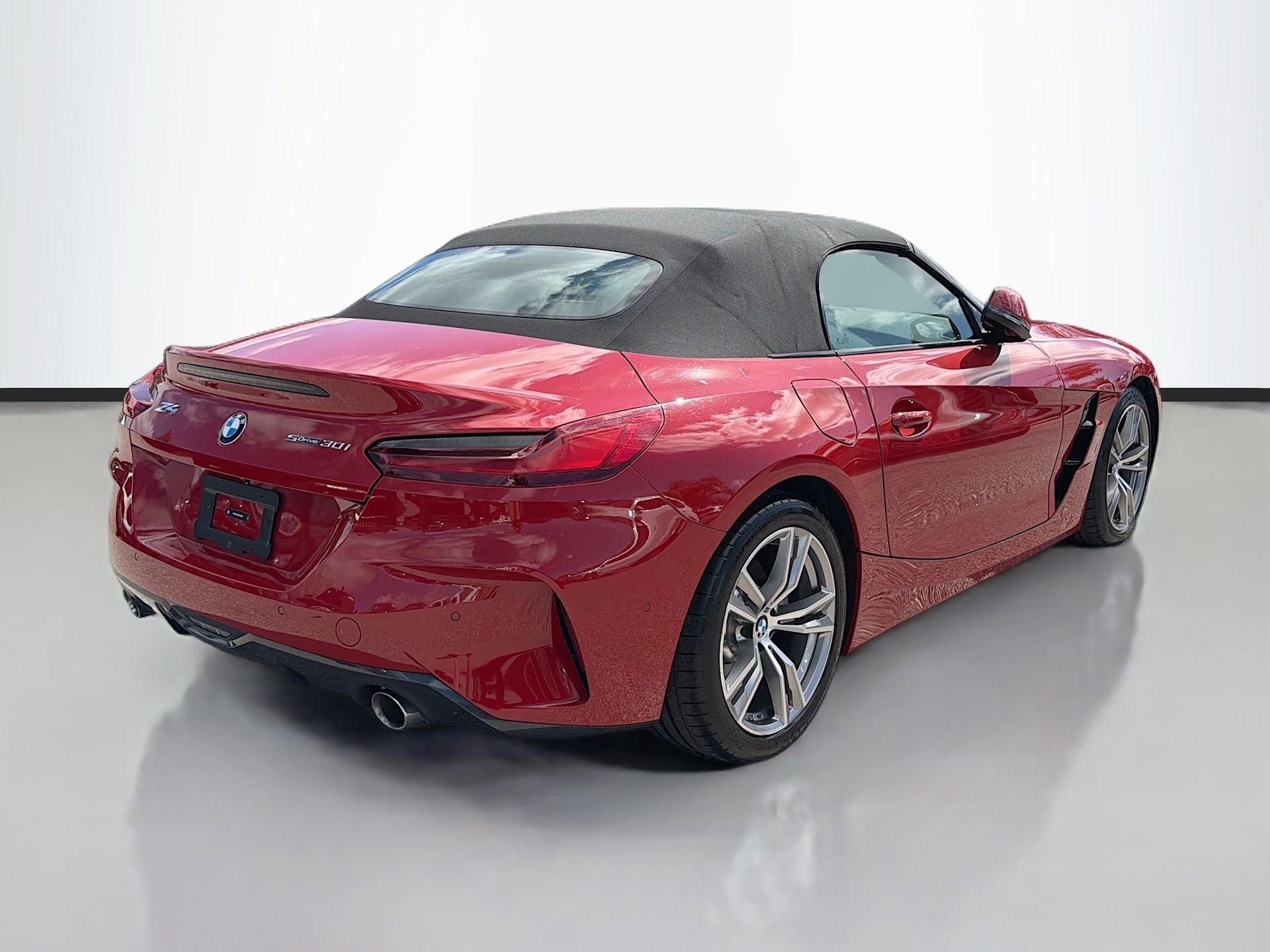 Certified 2025 BMW Z4 sDrive30i image 4