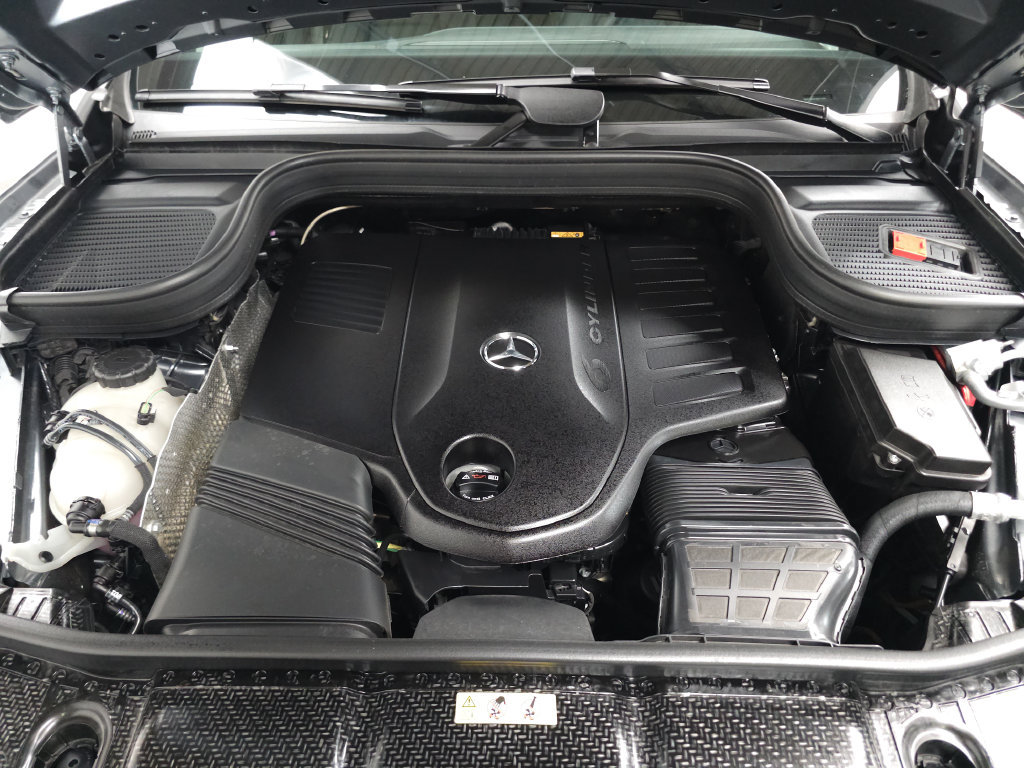 Certified 2026 Mercedes-Benz GLS 450 4MATIC image 37