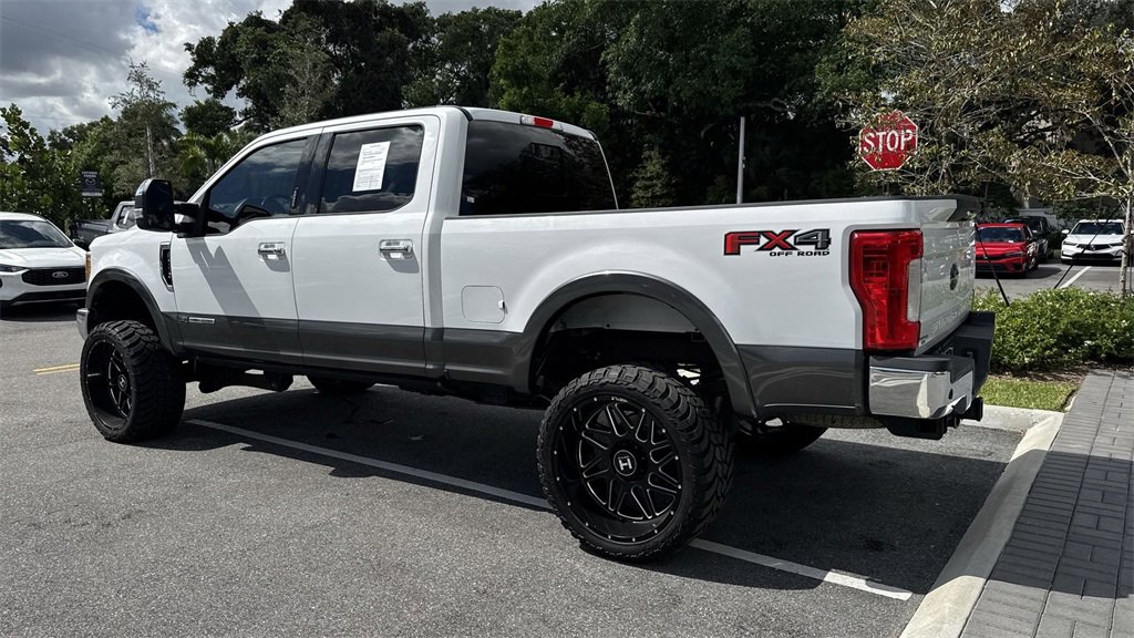 Used 2017 Ford F350 Lariat w/ Chrome Package image 13