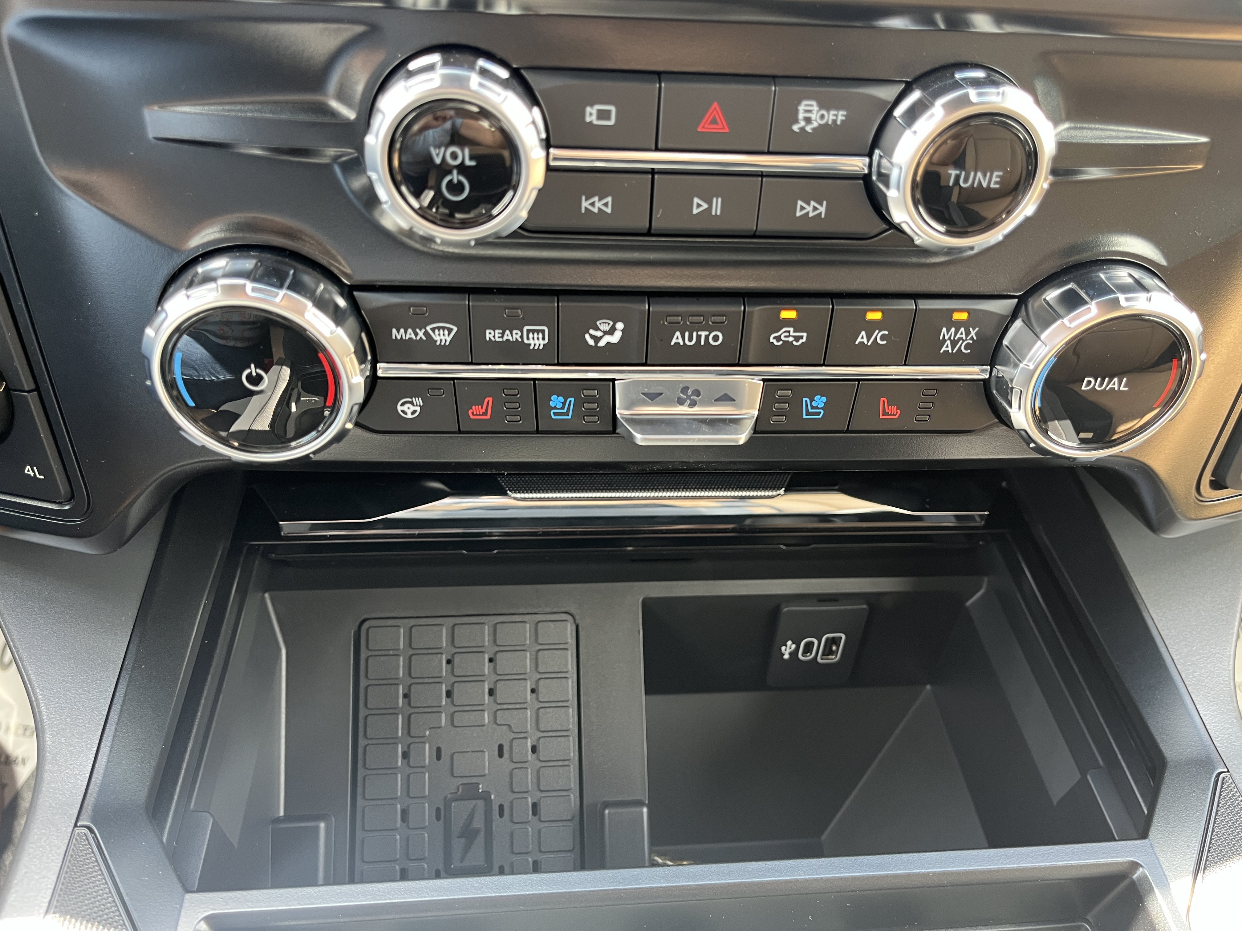 New 2026 Ford F350 Lariat w/ Chrome Package AWD/4WD image 28