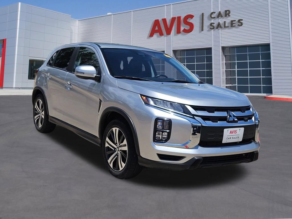 Used 2025 Mitsubishi Outlander Sport SE AWD/4WD image 9