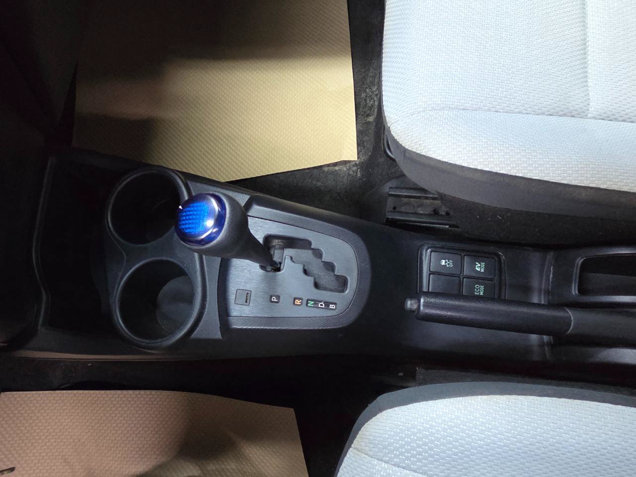 Used 2015 Toyota Prius C One FWD image 23